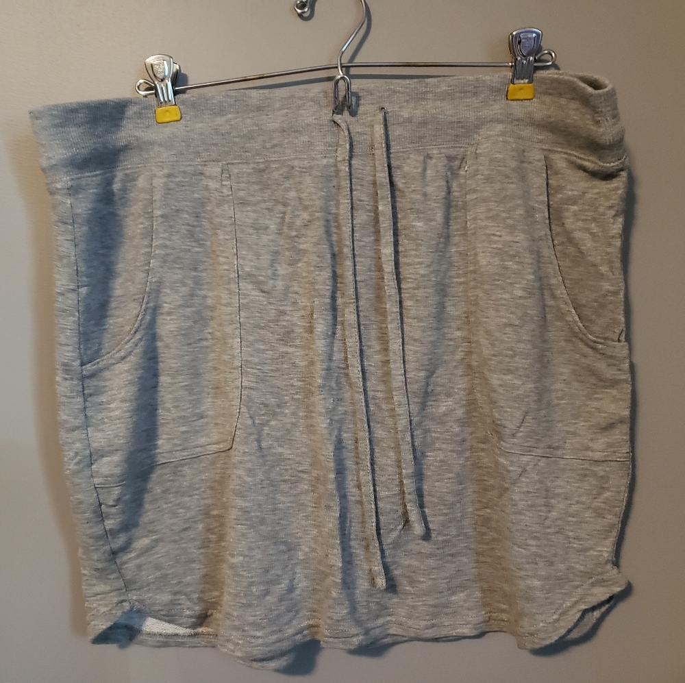 Balance Collection Skirt